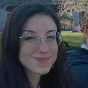 Meet your Posher, Cassie